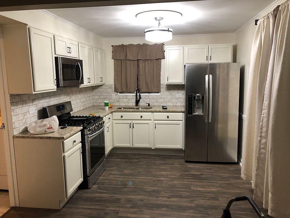 Newly Remodeled  Kitchen