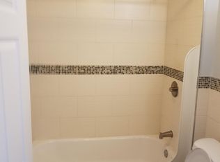 427 4th St APT 2, Union City, NJ