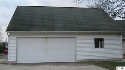 5th image of 327 Carey St