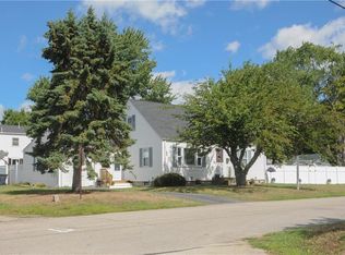 49 Greylawn Ave, Warwick, RI 02889