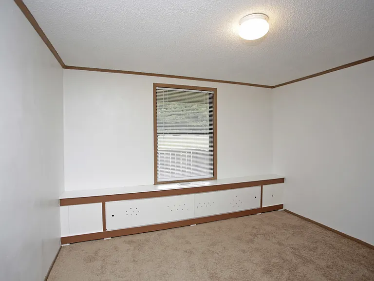 Poplar Springs Apartments — Photo 17