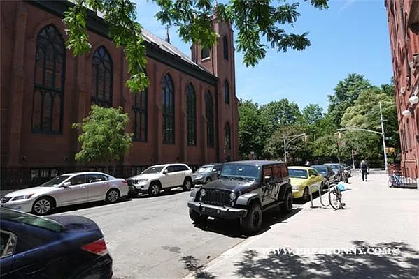 Rented by JM Preston Properties LLC | media 33