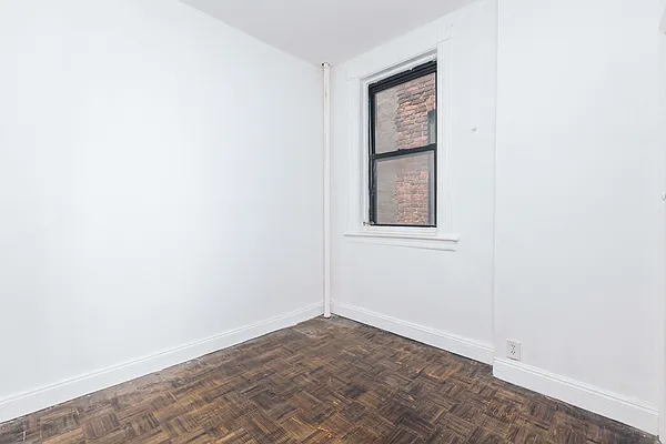 Rented by Nooklyn NYC LLC | media 3