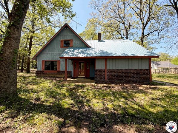 321 County Road 3111, De Kalb, TX 75559
