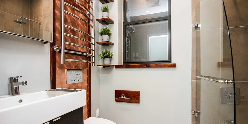 Rented by Compass | media 32