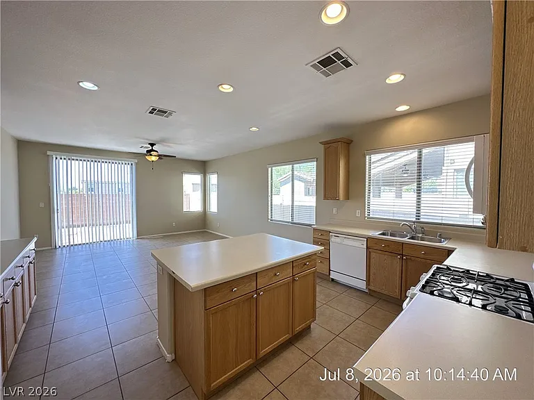 3653 Remington Grove Ave — Photo 7