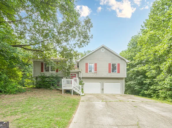 554 Oak Landing Cir, Douglasville, GA 30134