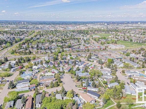 197 Lee Ridge Rd NW, Edmonton, AB T6K 0N1