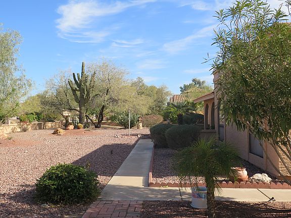 SIDE VIEW FRONT YARD