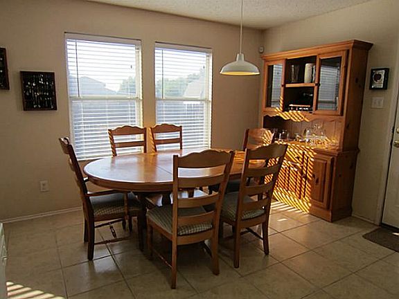 5th image of 1020 Mazourka Dr