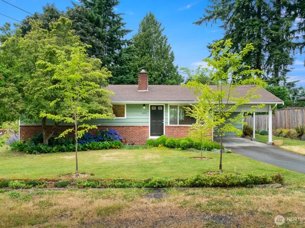 8915 218th Street SW, Edmonds, WA 98026