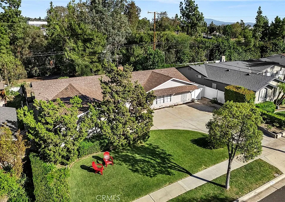 1106 N Highland Ave