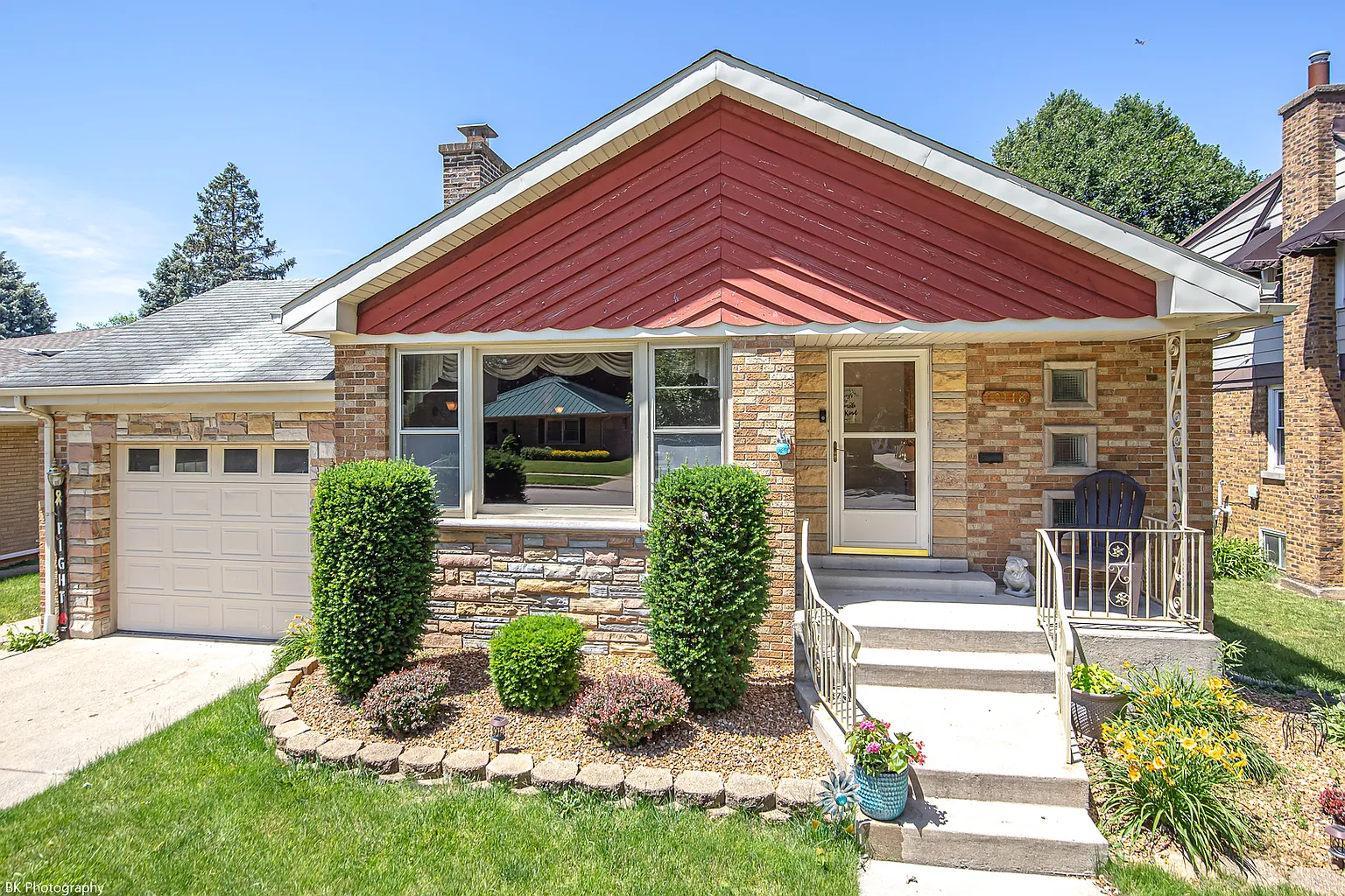 10118 S Turner Ave photo 1