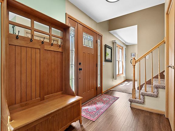 2nd image of 6527 Sussex St