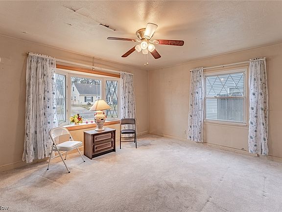 3rd image of 1299 Myrtle Ave