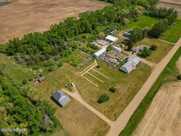 10441 28th St NE, Pekin, ND 58361