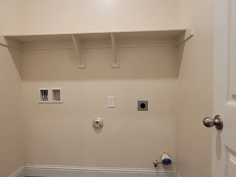 6003 Glen Rose Ave — Photo 10