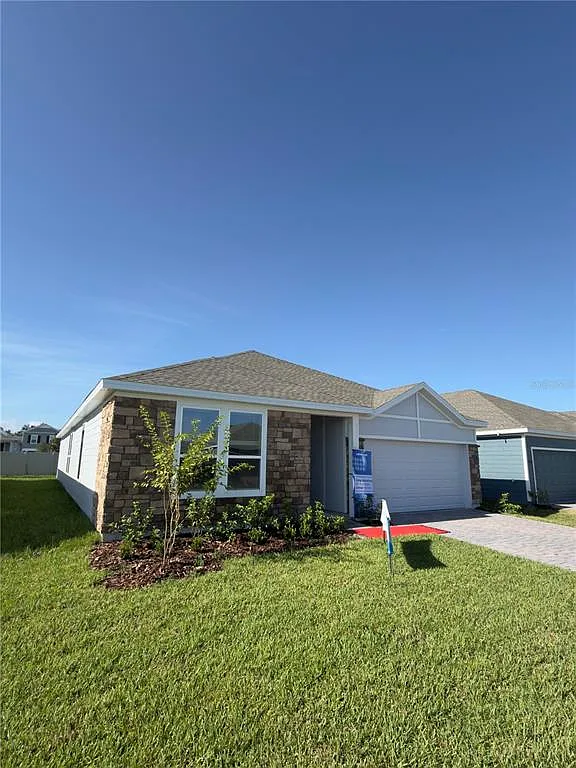 4 bed, 5.0 bath, 2366 sqft, $2,300 — Photo 2
