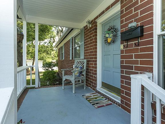 2nd image of 8604 Emerald Isle Cir N
