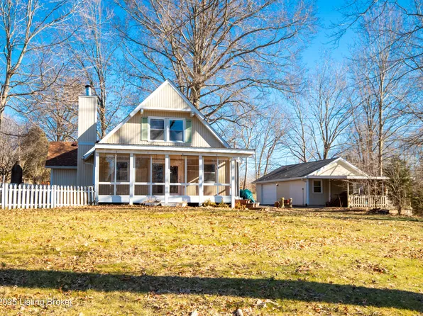 2004 Crystal Dr, La Grange, KY 40031