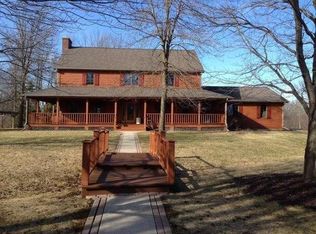 8616 W Bonniwell Rd, Mequon, WI 53097