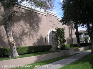 18205 Roscoe Blvd APT 14, Northridge, CA 91325