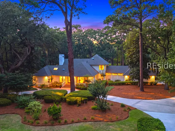 13 McIntosh Rd, Hilton Head Island, SC 29926