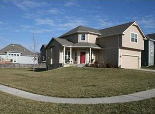 514 E Skylark St, Gardner, KS 66030