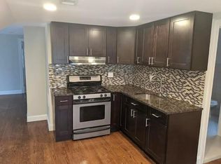 2 Myrtle Ave FLOOR 3, Ansonia, CT 06401