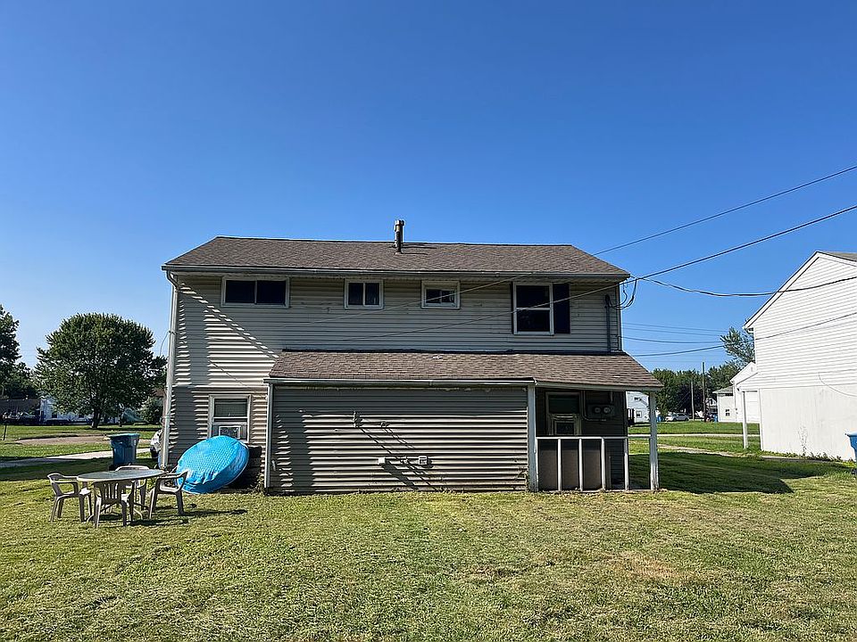 2nd image of 2810 Cromwell Dr