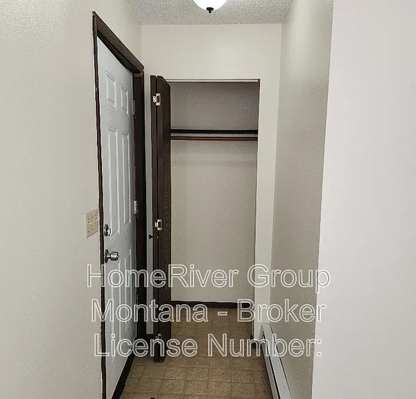 2121 S 4th St W #C — Photo 4
