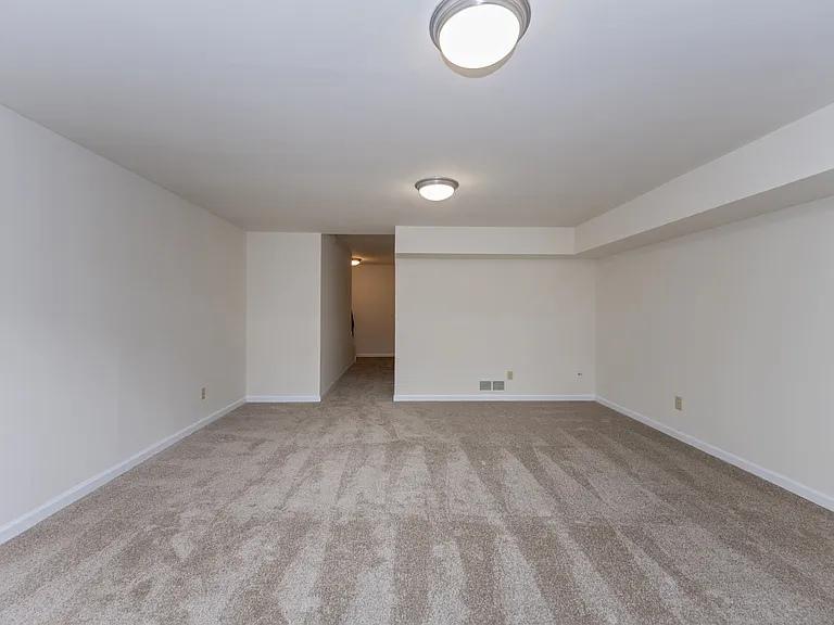 Indian Creek Apartments and Townhomes — Photo 139