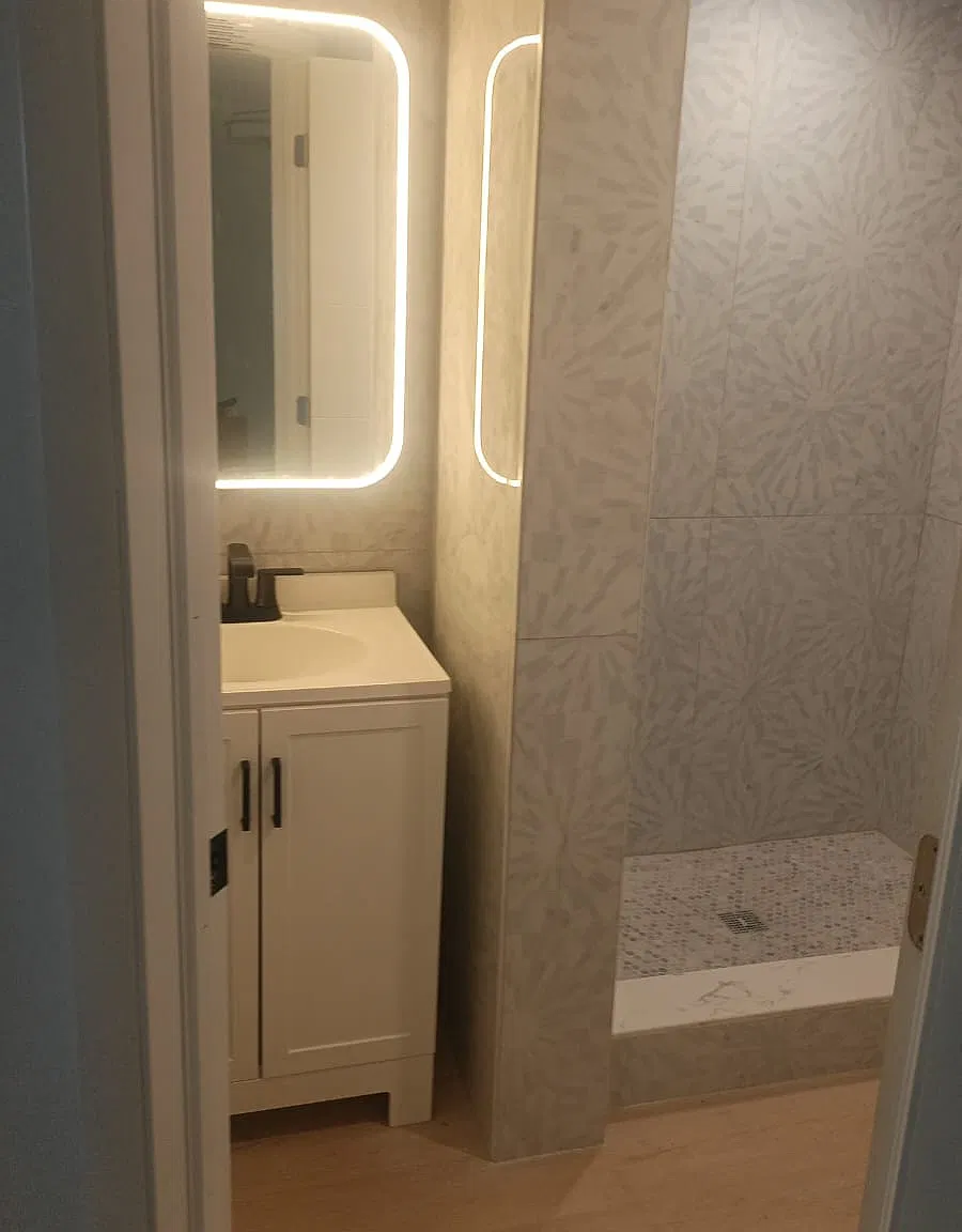 2 bed, 949 sqft, $1,800 — Photo 2