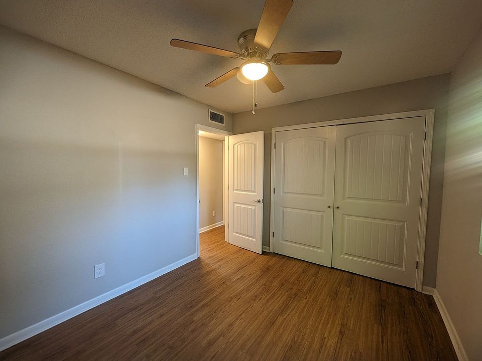 Twin Oaks 330 S 17th St Batesville AR Zillow