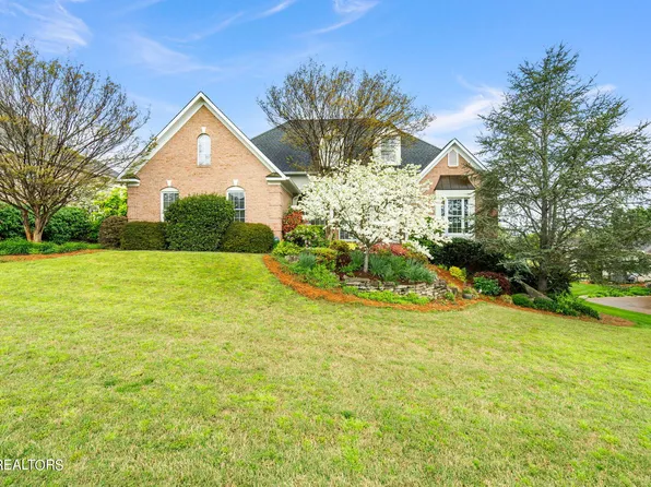 519 Oak Chase Blvd, Lenoir City, TN 37772