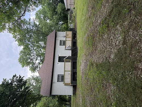 229 S 5th St Photo 1