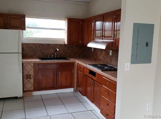 1019 NW 26th St #2, Miami, FL 33127