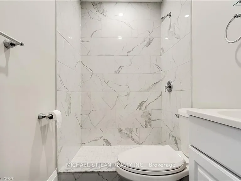 276 Sanford Ave N #1 — Photo 11