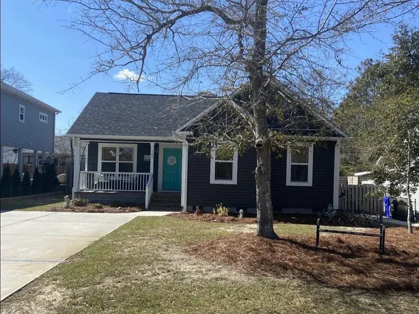 143 NW 4th Street, Oak Island, NC 28465