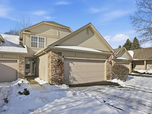2nd image of 1224 Lily Ln