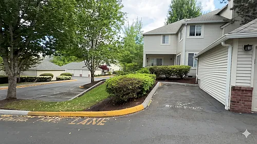 10909 Avondale Rd NE #O-159 Photo 1