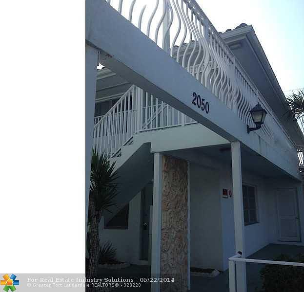 1st image of 2050 NE 39th St APT 105