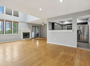 804 Spinnaker Ct, Secaucus, NJ 07094