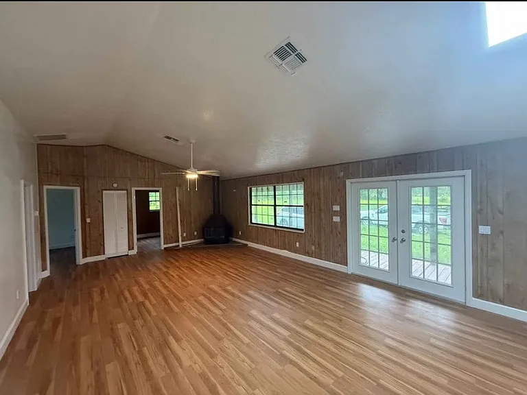 2230 Endsley Rd — Photo 28