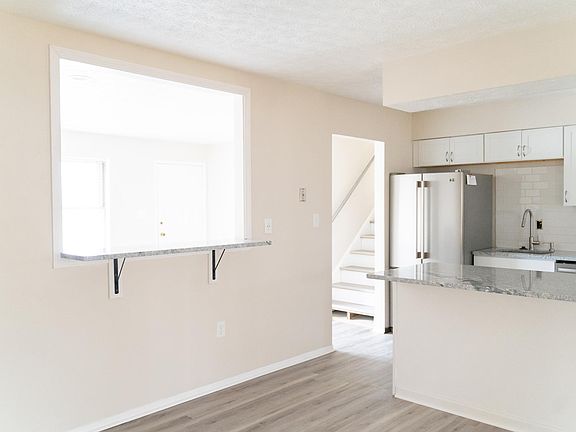 4th image of 2509 Hardy Parkway St
