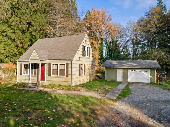 4240 Lemon Road NE, Olympia, WA 98506