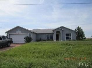 3207 19th St SW, Lehigh Acres, FL 33976