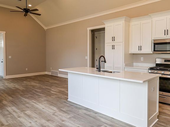 4th image of 901 Georgia Oak Cv