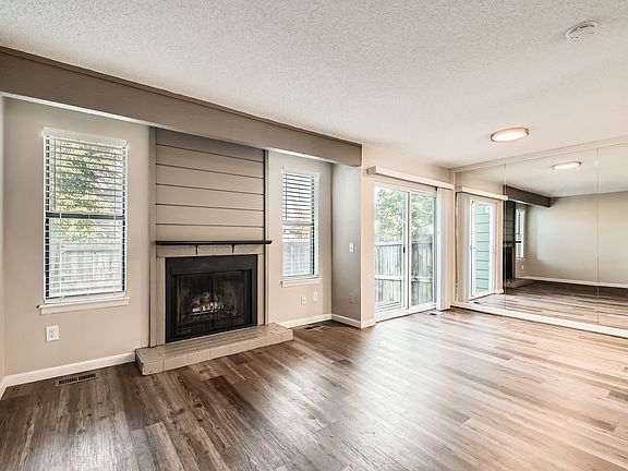 Living/Dining area