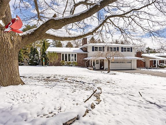 2nd image of 4880 Candy Ln